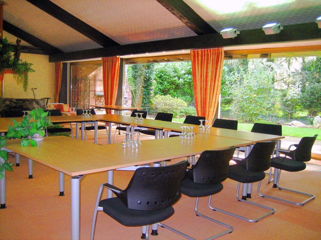Haus Litzbruck Hotell Düsseldorf Exteriör bild