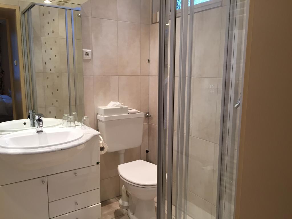 Haus Litzbruck Hotell Düsseldorf Exteriör bild