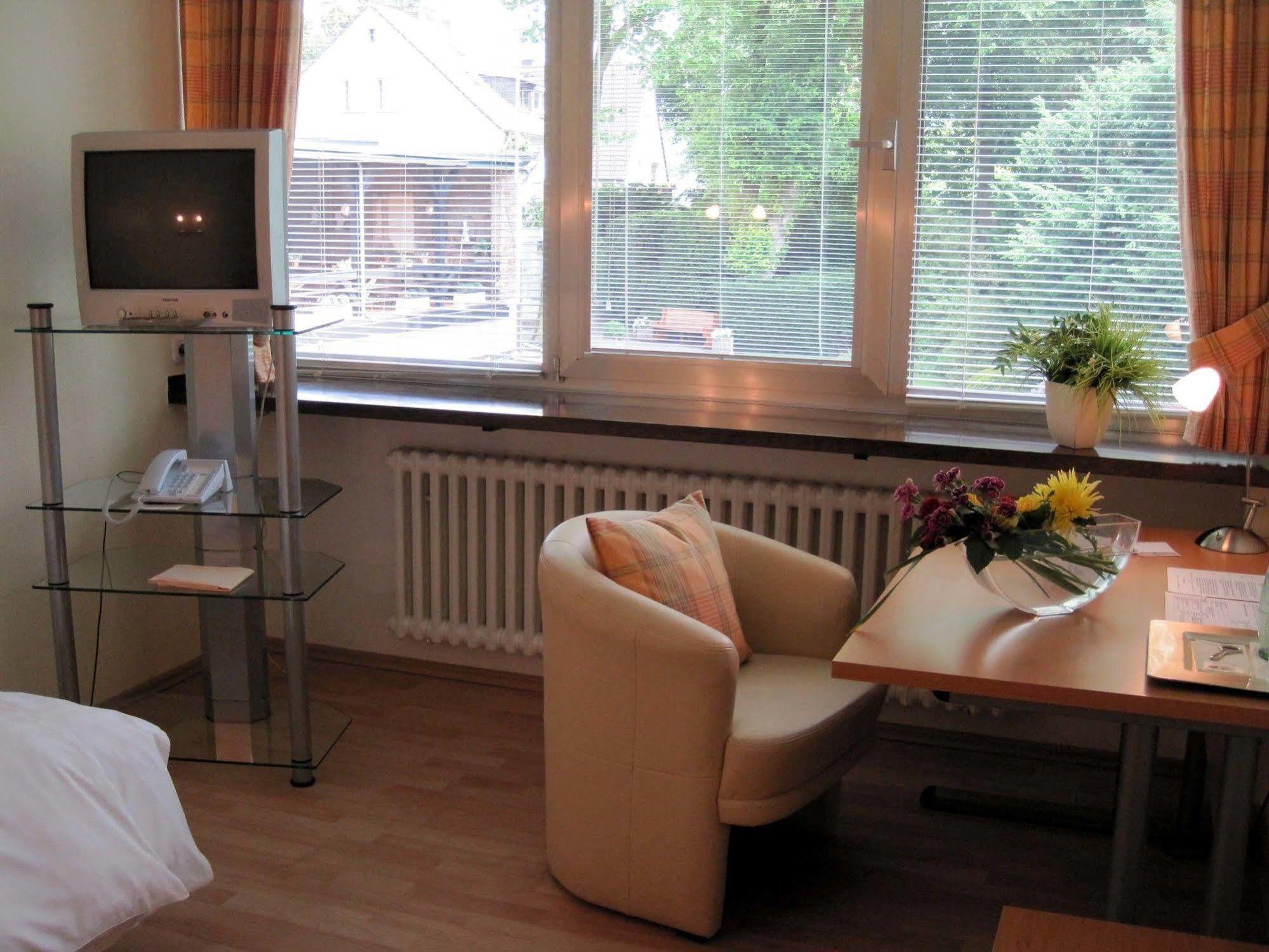 Haus Litzbruck Hotell Düsseldorf Exteriör bild