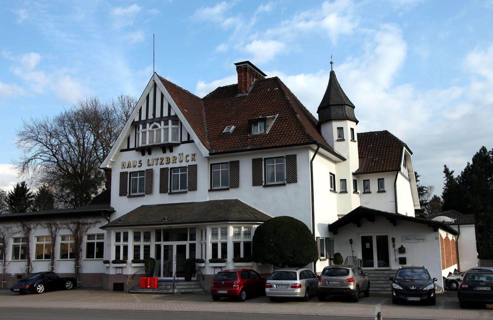 Haus Litzbruck Hotell Düsseldorf Exteriör bild